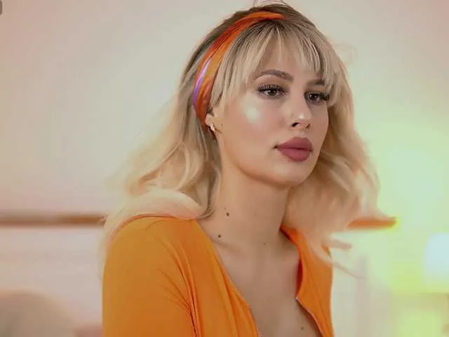 Freechat AdelineKing on BongaCams