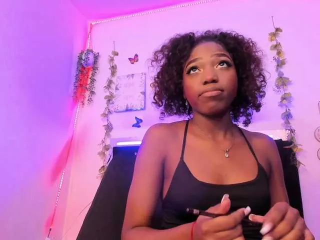 Offline AkariRosetti on BongaCams