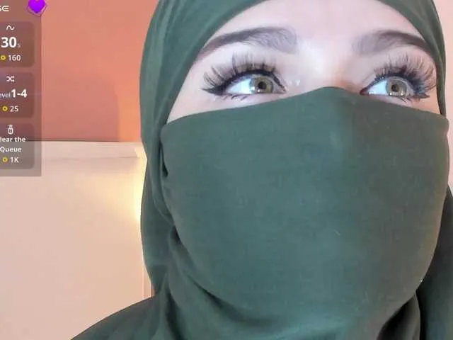 Offline Anna-henao on BongaCams