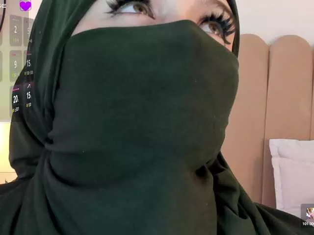 Offline Anna-henao on BongaCams