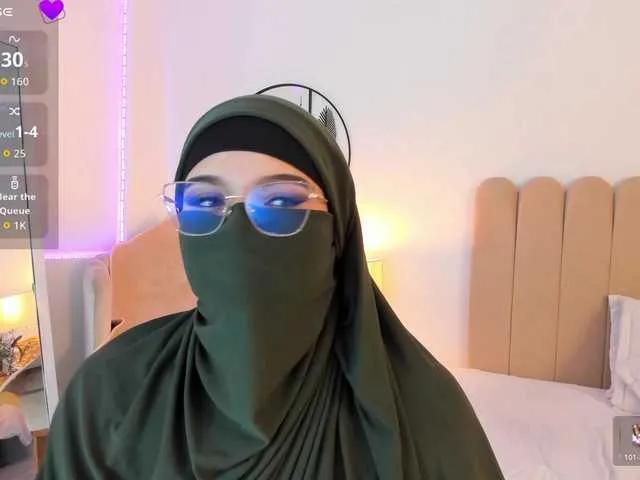 Offline Anna-henao on BongaCams