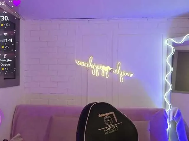 Offline Artemiss-tay on BongaCams