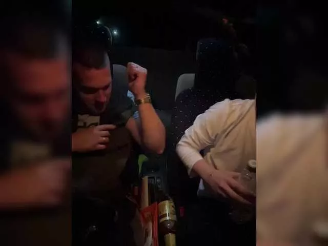 Freechat assshake011 on BongaCams