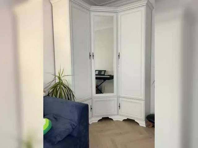 avolood on BongaCams