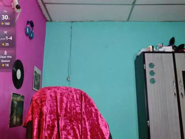 Freechat blessedperverse on BongaCams