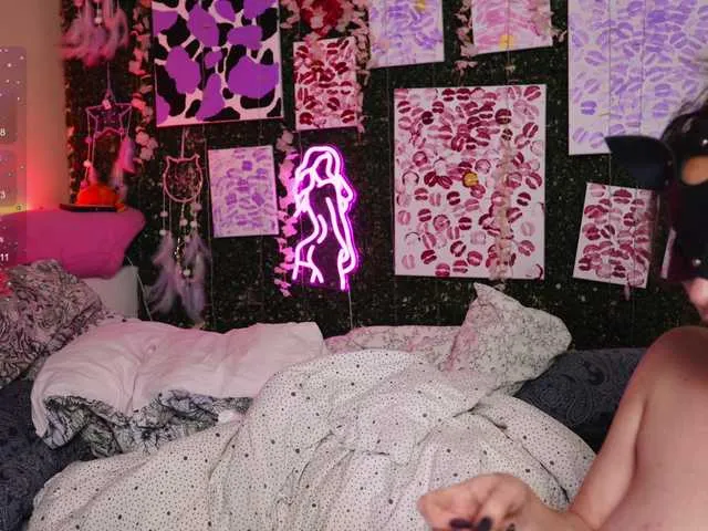 Offline BlueCherry on BongaCams