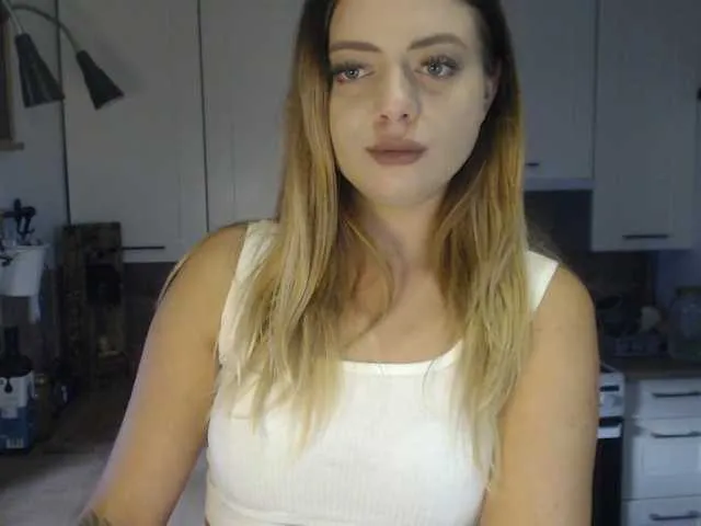 BuffyFire on BongaCams 