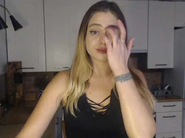 BuffyFire on BongaCams 