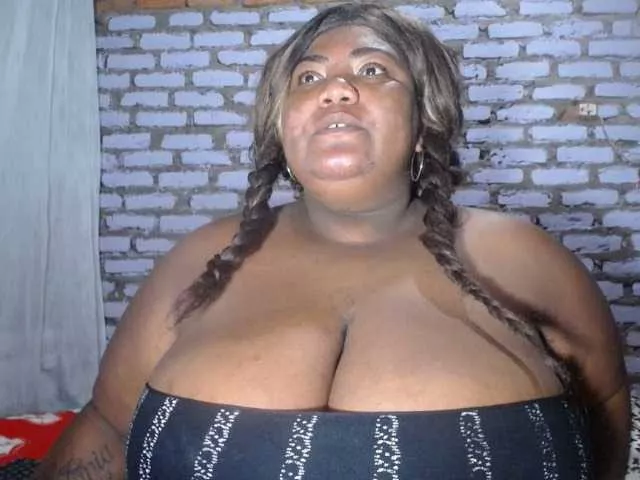 Offline bustyboobsxxll on BongaCams