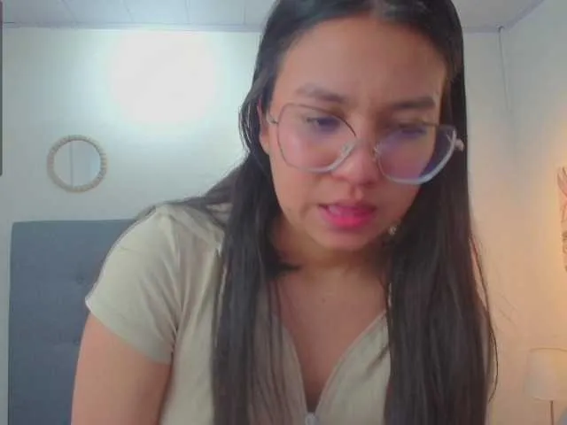 Freechat chaneelstark on BongaCams