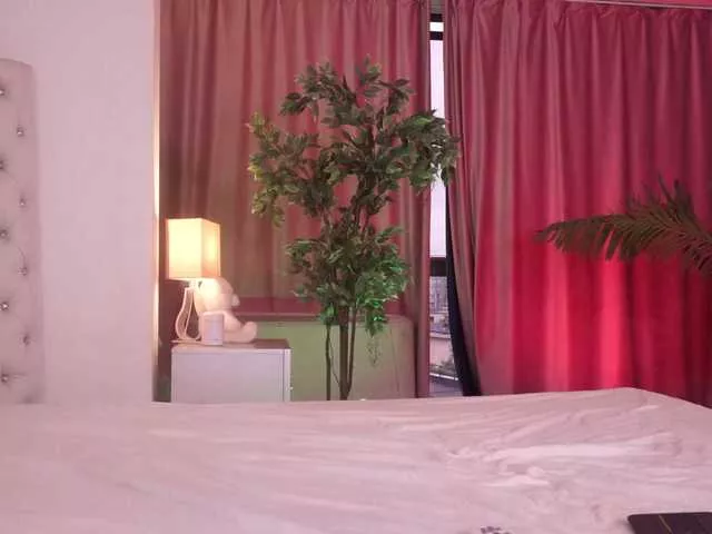 Freechat ChicaOra on BongaCams