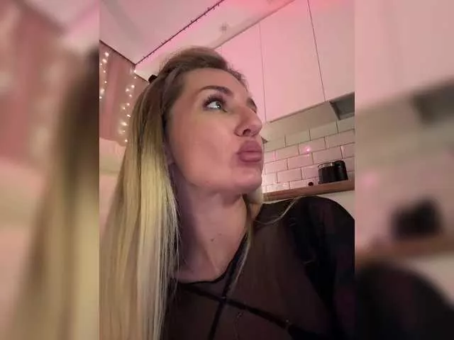 Offline EnlivenLuv on BongaCams