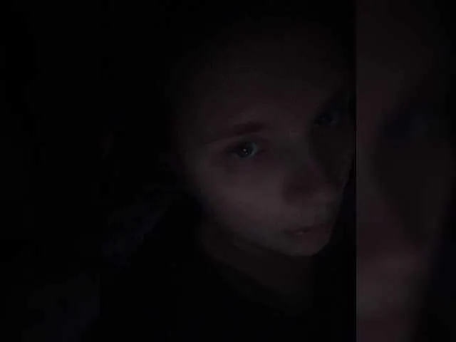 Offline esterjohns on BongaCams