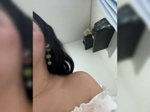 Freechat EvanShell1 on BongaCams