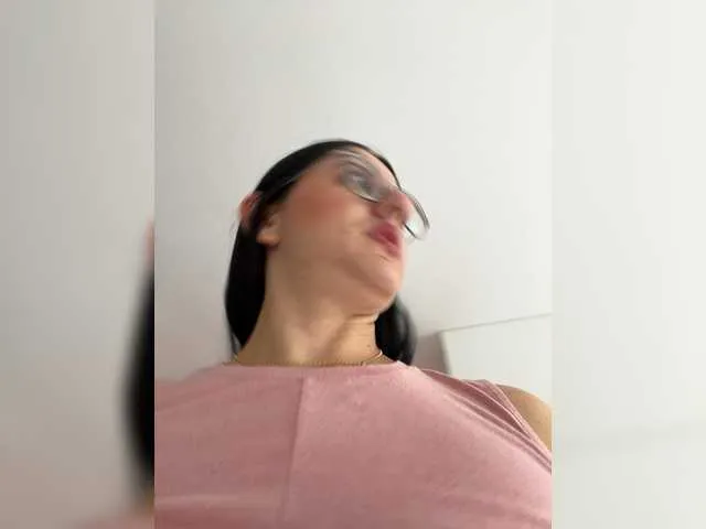 Freechat EvanShell1 on BongaCams