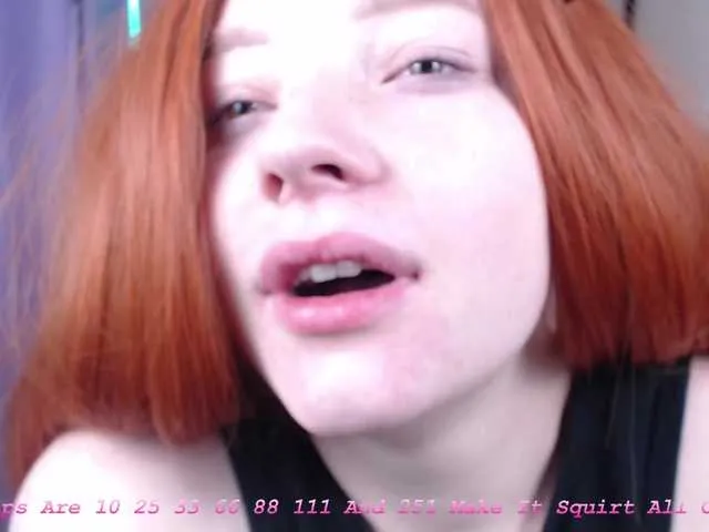 Freechat FlexxyLexy on BongaCams