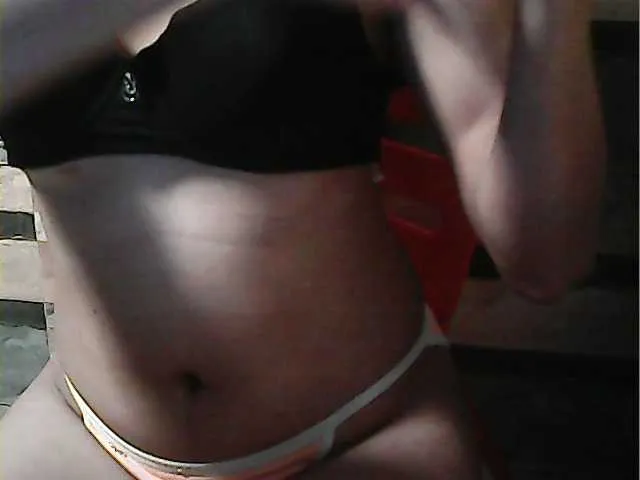 Freechat flowerhairypinay on BongaCams