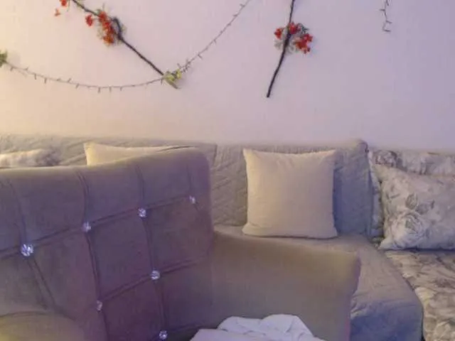 Freechat goodSnowQueen on BongaCams