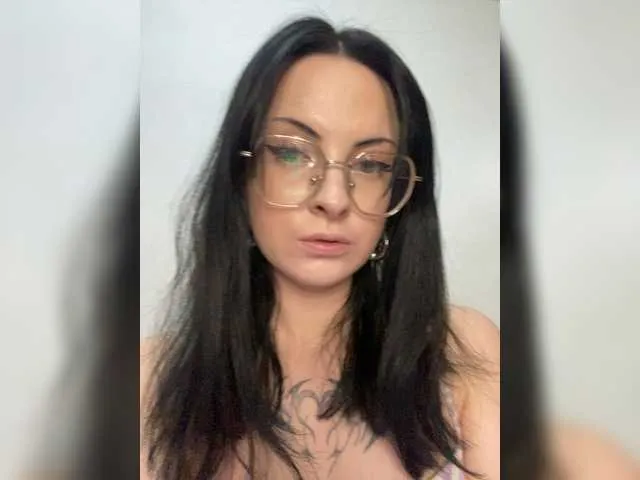 Freechat IlonaSai on BongaCams