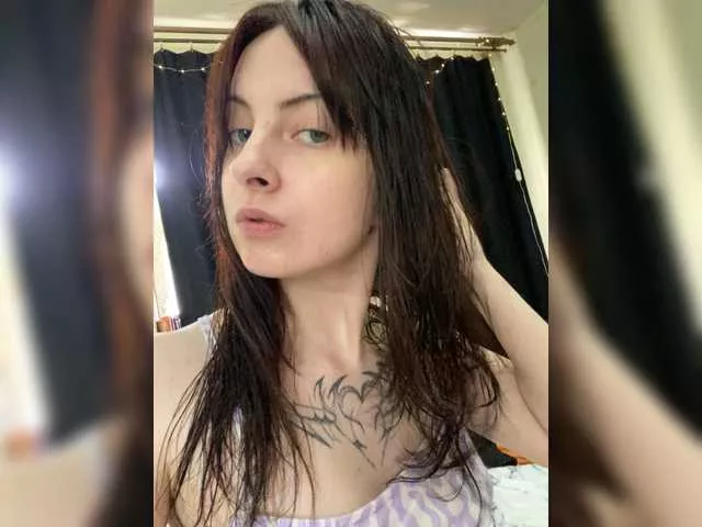 Freechat IlonaSai on BongaCams