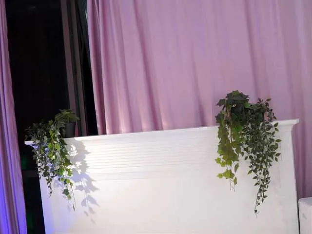 Offline JessyKisss on BongaCams