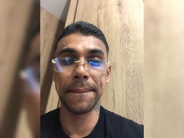 Offline Jonesjones15 on BongaCams