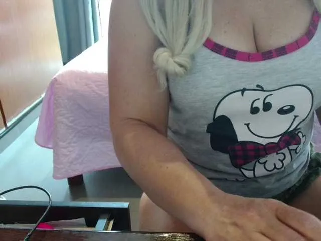 Jussara-Milf on BongaCams 