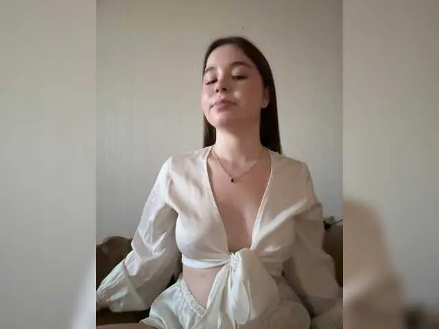 Offline kikikiraa on BongaCams