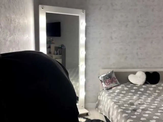 Offline KittyNolick on BongaCams