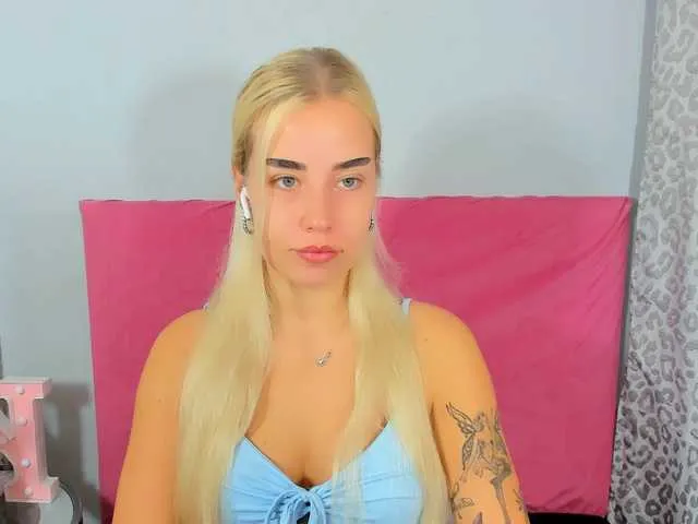 Offline KristyQueen on BongaCams