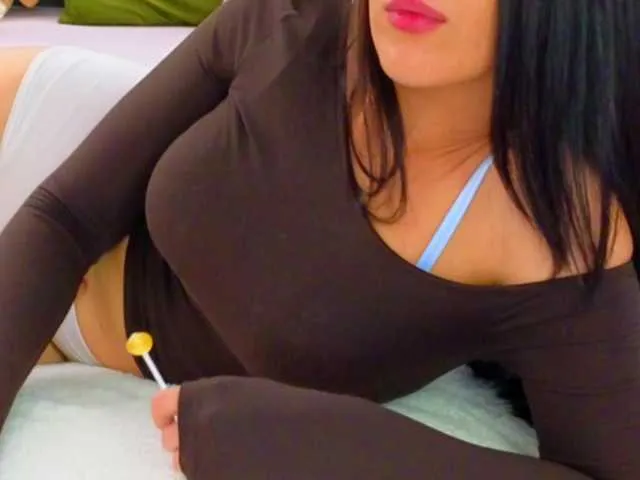 Freechat LauraMirage on BongaCams