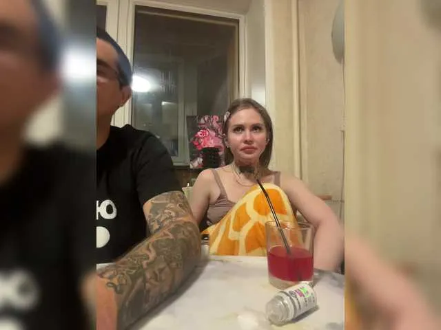 Offline Letti28 on BongaCams