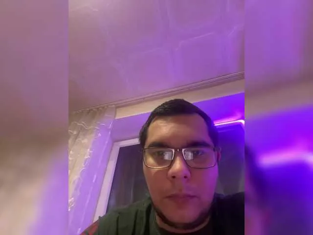 Offline Letti28 on BongaCams