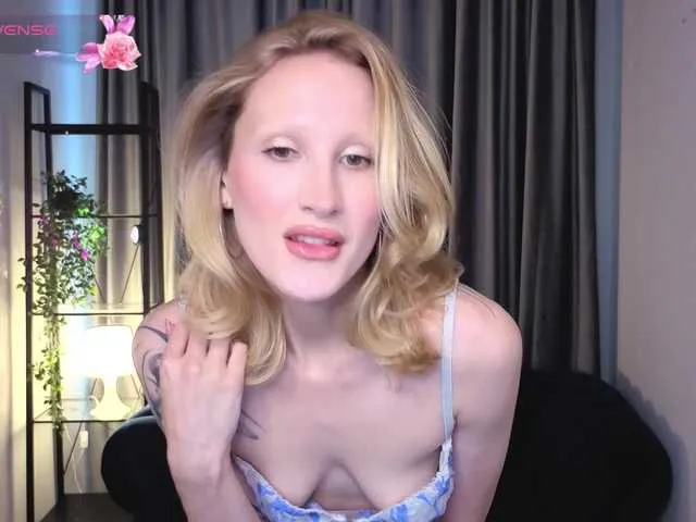 Offline LexieSun on BongaCams