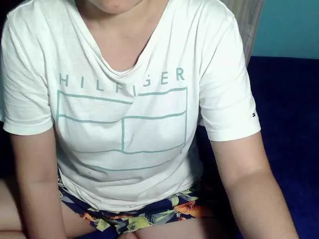 Offline LizBeth23 on BongaCams