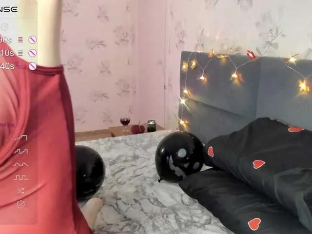 Offline LucilleEllis on BongaCams