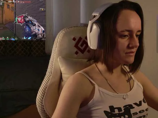 Freechat LunaL0ve on BongaCams