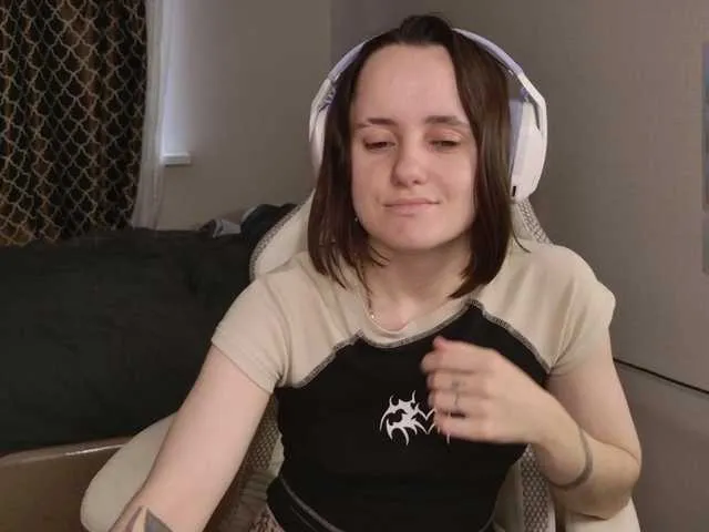 Freechat LunaL0ve on BongaCams