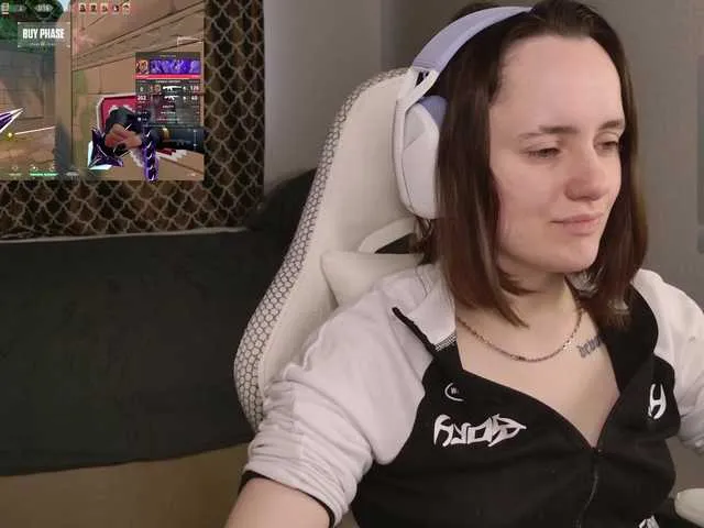 Freechat LunaL0ve on BongaCams