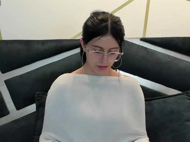 BongaCams maddy-jacksonw is Freechat maddy-jacksonw — I love being dominated by following your orders, making you feel pleasure, making you horny with my beautiful body, making you cum for me.