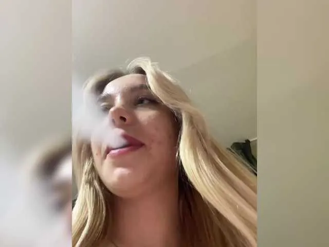 BongaCams maksisisia is Freechat maksisisia — "I'm excited by emotion and passion. I appreciate moments when I can feel connected to a person.'