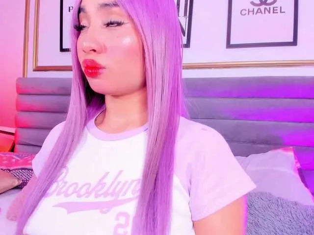 Offline MandyWester on BongaCams