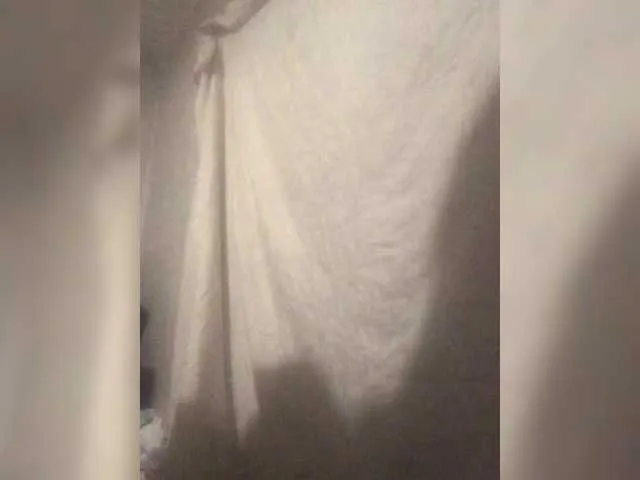 Offline Mangopol on BongaCams