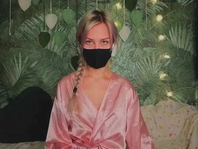 Freechat Meeeeow on BongaCams