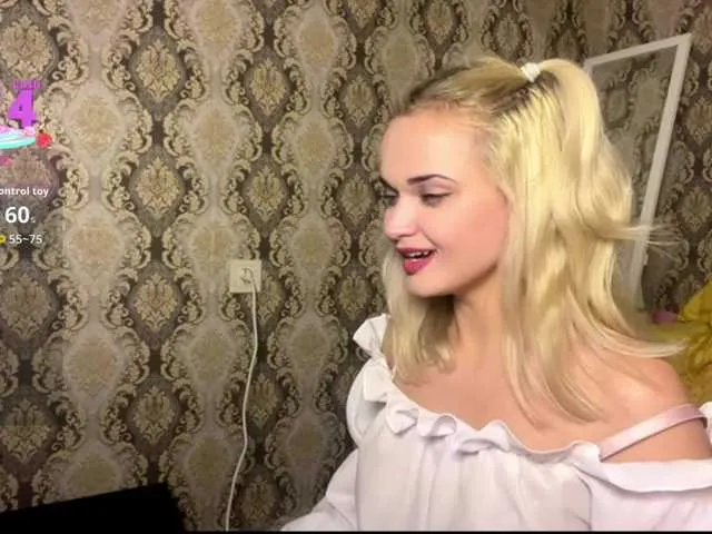 Offline Mirabella333 on BongaCams