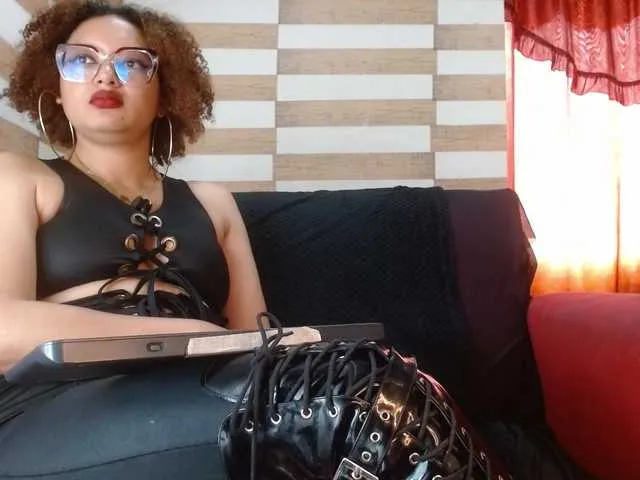 Offline Missvioleta on BongaCams