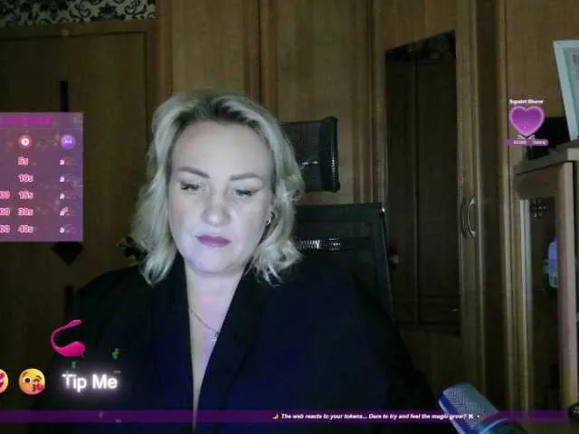 Offline Pavuhi on BongaCams