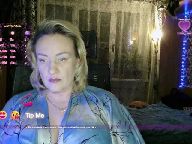 Offline Pavuhi on BongaCams