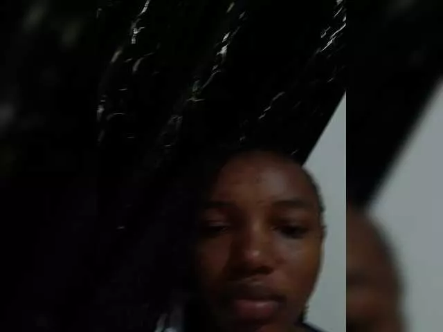 Offline Petitegoddess on BongaCams