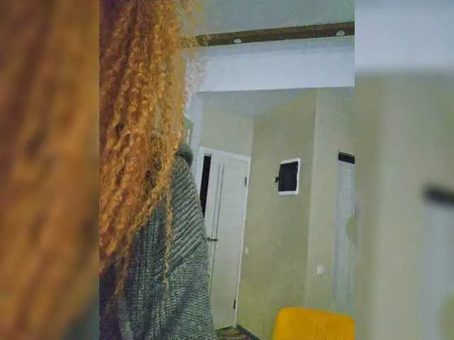 Pink-Lips — Smart and wealthy men, with high potential!